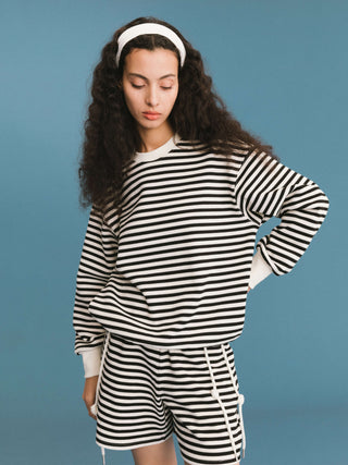 ONE BY CUBIC Stripped Sweatshirt and Shorts Set